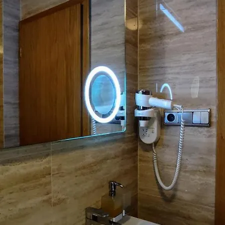 Apartmán Apartman 2kk S Vyhledem Do Prirody, S Oddelenou Loznici Pro 3, Obyvaci Pokoj S Kuchynskym Koutem, Parkovaci Stani Primo Pod Oknem, Vetsi Sklepni Koje Na Lyze A Kola