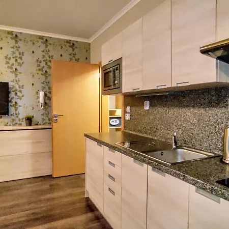 Apartman 2kk S Vyhledem Do Prirody, S Oddelenou Loznici Pro 3, Obyvaci Pokoj S Kuchynskym Koutem, Parkovaci Stani Primo Pod Oknem, Vetsi Sklepni Koje Na Lyze A Kola Apartmán
