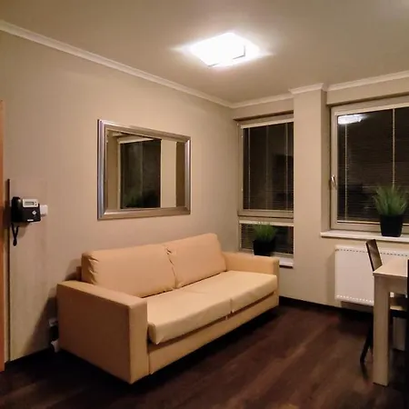 Apartman 2kk S Vyhledem Do Prirody, S Oddelenou Loznici Pro 3, Obyvaci Pokoj S Kuchynskym Koutem, Parkovaci Stani Primo Pod Oknem, Vetsi Sklepni Koje Na Lyze A Kola